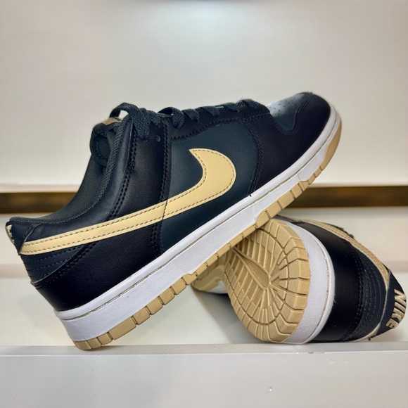 Nike Dunk Low Black Sesame DV0831-005 Men 6.5 Women 8 Preowned Like New No Box - Picture 14 of 16